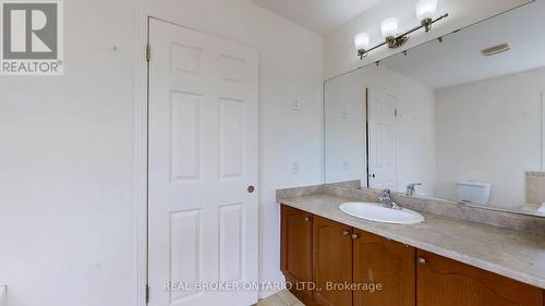 32 Crystal Glen Crescent, Brampton (Credit Valley), ON - Indoor Photo Showing Bathroom