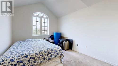 32 Crystal Glen Crescent, Brampton (Credit Valley), ON - Indoor Photo Showing Bedroom