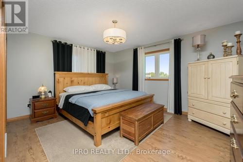 19479 Hurontario Street, Caledon, ON - Indoor Photo Showing Bedroom