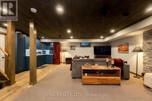 19479 Hurontario Street, Caledon, ON - Indoor Photo Showing Basement