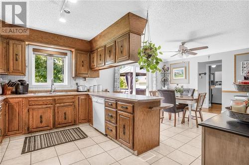 1574 Sandy Hill Road, Hawkesbury, ON - Indoor Photo Showing Kitchen With Double Sink