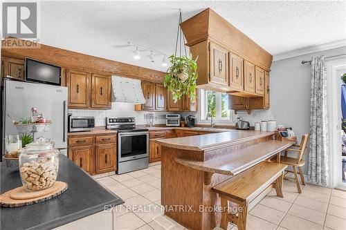 1574 Sandy Hill Road, Champlain, ON - Indoor Photo Showing Kitchen