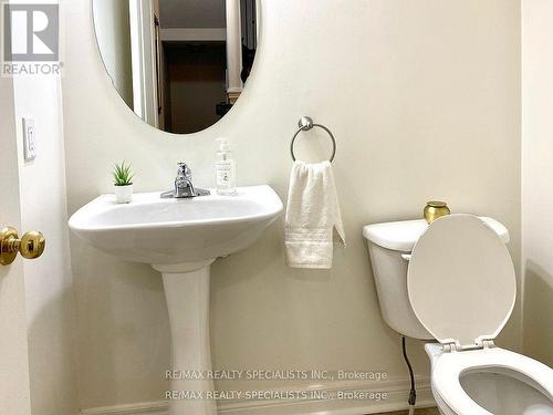 2135 Emily Circle, Oakville (Palermo West), ON - Indoor Photo Showing Bathroom