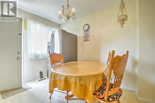 1567 Curry Avenue, Windsor, ON - Indoor Photo Showing Dining Room