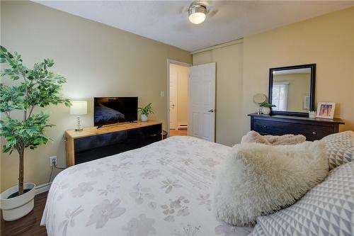 95 Fonthill Road|Unit #4, Hamilton, ON - Indoor Photo Showing Bedroom