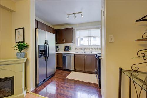 95 Fonthill Road|Unit #4, Hamilton, ON - Indoor Photo Showing Kitchen