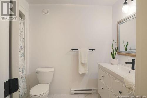 7 Patsy Street, Nauwigewauk, NB - Indoor Photo Showing Bathroom