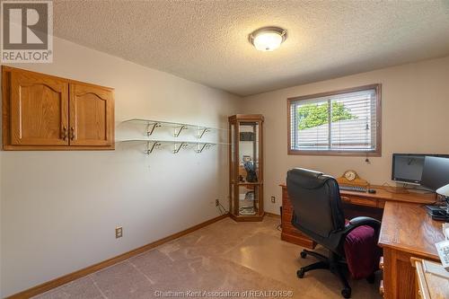 111 Michener Road, Chatham, ON - Indoor Photo Showing Office