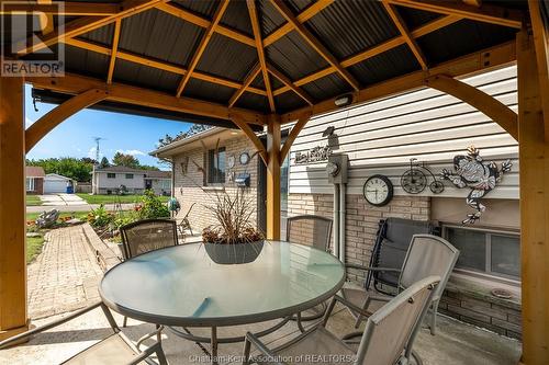 111 Michener Road, Chatham, ON - Outdoor With Deck Patio Veranda With Exterior