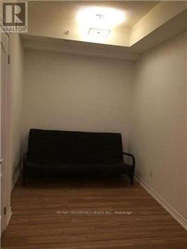 911 - 8323 Kennedy Road, Markham (Village Green-South Unionville), ON - Indoor Photo Showing Other Room