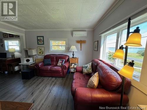 2294 776 Route, Grand Manan, NB - Indoor Photo Showing Living Room