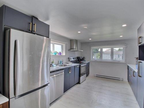 Cuisine - 98  - 102 Rue Dorion, Val-D'Or, QC - Indoor Photo Showing Kitchen