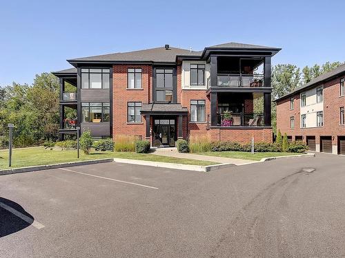 FaÃ§ade - 301-2215 Place Des Tilleuls, Saint-Bruno-De-Montarville, QC - Outdoor With Facade