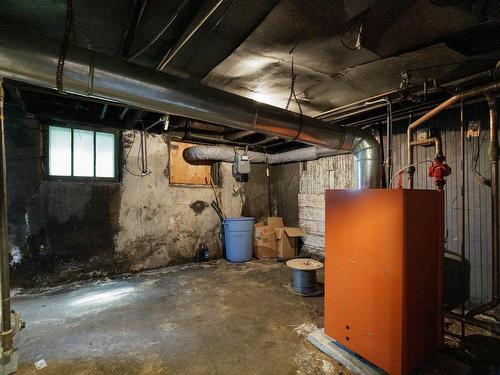 Garage - 4367  - 4369 Av. Draper, Montréal (Côte-Des-Neiges/Notre-Dame-De-Grâce), QC - Indoor Photo Showing Basement