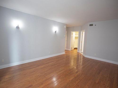 Master bedroom - 12D-1200 Boul. De Maisonneuve O., Montréal (Ville-Marie), QC - Indoor Photo Showing Other Room