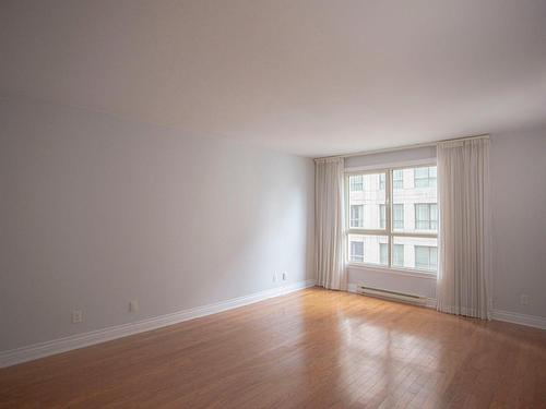 Master bedroom - 12D-1200 Boul. De Maisonneuve O., Montréal (Ville-Marie), QC - Indoor Photo Showing Other Room