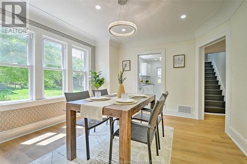 471 Rosedale Avenue, Windsor, ON - Indoor Photo Showing Dining Room