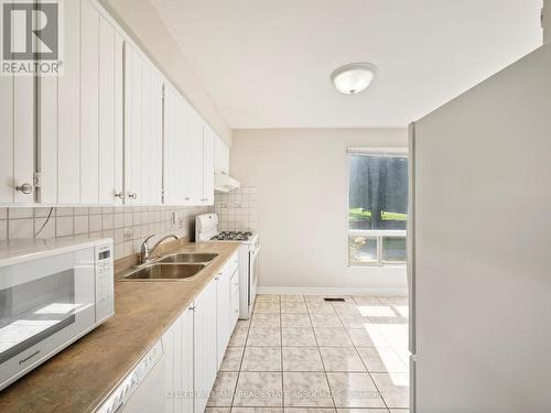 49 - 3665 Flamewood Drive, Mississauga (Applewood), ON - Indoor Photo Showing Kitchen With Double Sink