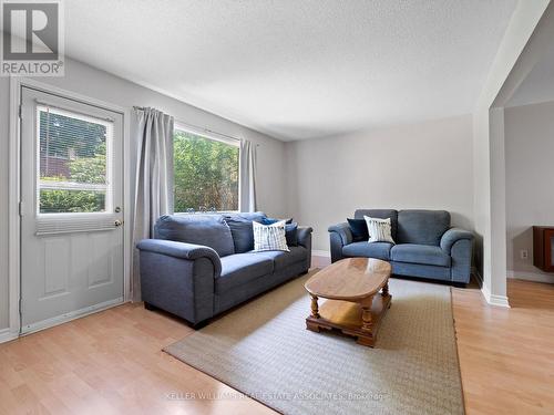 49 - 3665 Flamewood Drive, Mississauga (Applewood), ON - Indoor Photo Showing Living Room