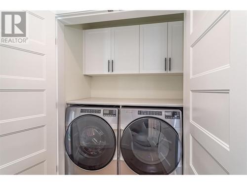 1473 Tower Ranch Drive, Kelowna, BC - Indoor Photo Showing Laundry Room