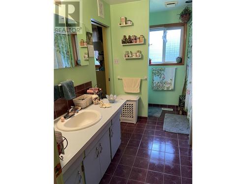 3611 Cottonwood Crescent, Terrace, BC - Indoor Photo Showing Bathroom