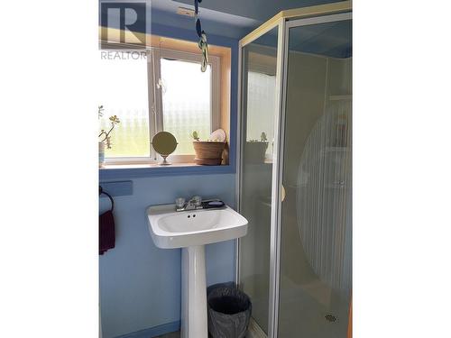 3611 Cottonwood Crescent, Terrace, BC - Indoor Photo Showing Bathroom