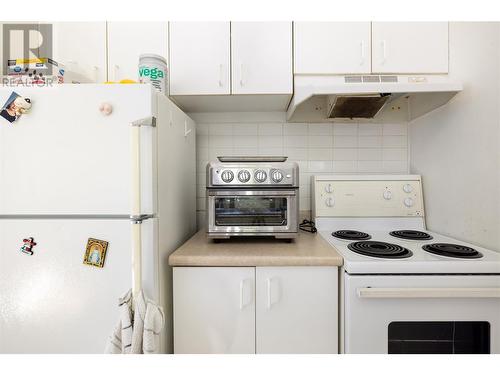 3800 40 Avenue Unit# 20, Vernon, BC - Indoor Photo Showing Kitchen