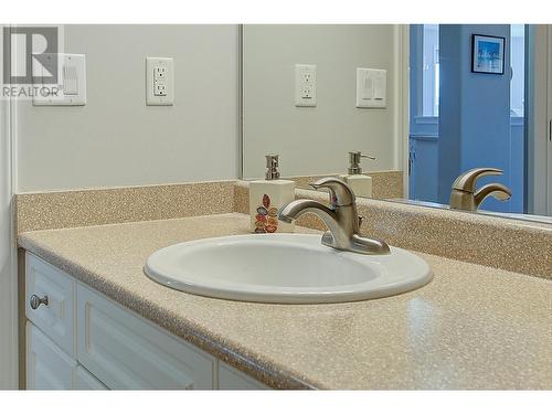 1967 Underhill Street Unit# 602, Kelowna, BC - Indoor Photo Showing Bathroom