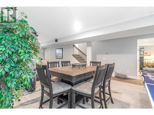 1528 Fawn Run Drive, Kelowna, BC - Indoor Photo Showing Dining Room