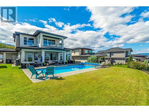 1528 Fawn Run Drive, Kelowna, BC - Outdoor With In Ground Pool