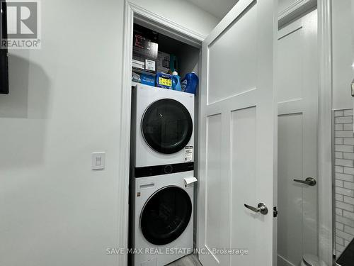 275 Hinton Terrace, Milton, ON - Indoor Photo Showing Laundry Room