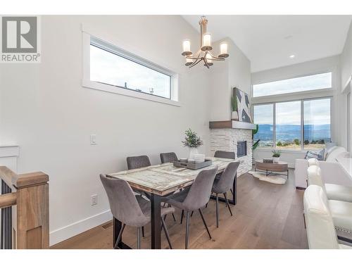 1416 Tower Ranch Drive, Kelowna, BC - Indoor Photo Showing Dining Room