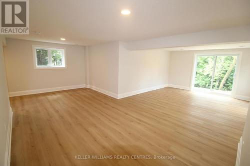 694 17Th Street Crescent, Hanover, ON - Indoor Photo Showing Other Room