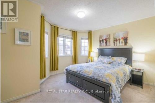 2439 Bankside Drive W, Mississauga, ON - Indoor Photo Showing Bedroom