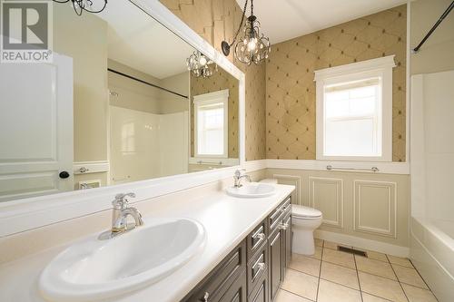 201 Sagewood Drive, Kamloops, BC - Indoor Photo Showing Bathroom