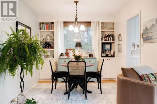 124 Ulster Drive, Oakville, ON - Indoor Photo Showing Dining Room