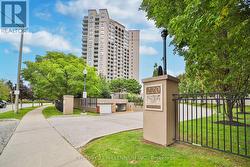 909 - 220 FORUM DRIVE N  Mississauga, ON L4Z 4K1