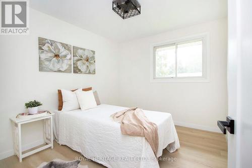 689 Cedarvale Crescent, Smith-Ennismore-Lakefield, ON - Indoor Photo Showing Bedroom