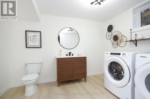 689 Cedarvale Crescent, Smith-Ennismore-Lakefield, ON - Indoor Photo Showing Laundry Room