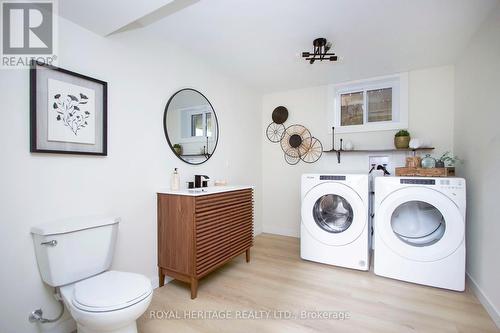 689 Cedarvale Crescent, Smith-Ennismore-Lakefield, ON - Indoor Photo Showing Laundry Room