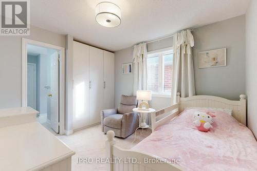 7447 Saint Barbara Boulevard, Mississauga (Meadowvale Village), ON - Indoor Photo Showing Bedroom