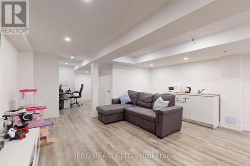 7447 Saint Barbara Boulevard, Mississauga, ON - Indoor