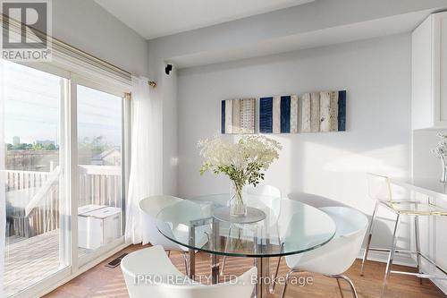 7447 Saint Barbara Boulevard, Mississauga (Meadowvale Village), ON - Indoor Photo Showing Dining Room