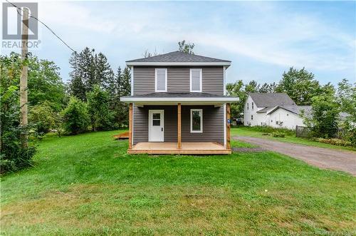 5 Russell Street, Petitcodiac, NB - Outdoor