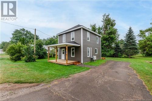 5 Russell Street, Petitcodiac, NB - Outdoor