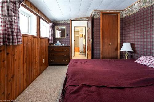 138268 Grey Road 112, Meaford (Municipality), ON - Indoor Photo Showing Bedroom