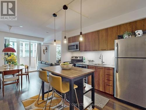 510 - 20 Joe Shuster Way, Toronto (Niagara), ON - Indoor Photo Showing Kitchen With Stainless Steel Kitchen With Upgraded Kitchen