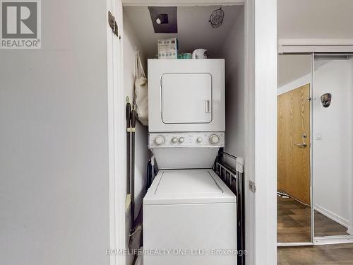 510 - 20 Joe Shuster Way, Toronto, ON - Indoor Photo Showing Laundry Room