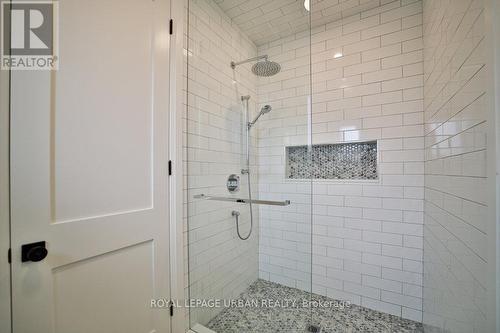 423 Friendship Avenue, Toronto (Rouge), ON - Indoor Photo Showing Bathroom