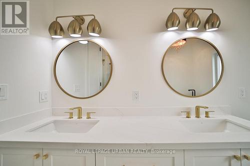 423 Friendship Avenue, Toronto (Rouge), ON - Indoor Photo Showing Bathroom